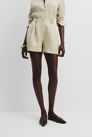 Organically Grown Linen Tuck Front Short