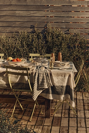 Izzy Tablecloth