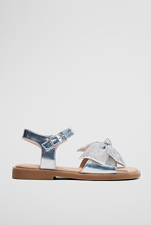Astrid Sandal