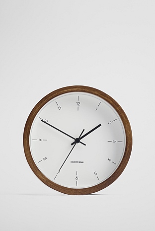Della Clock