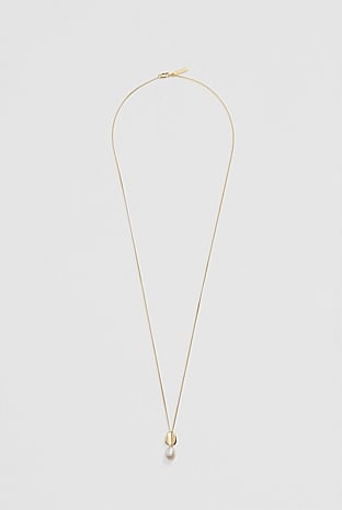 Ada Pendant Necklace