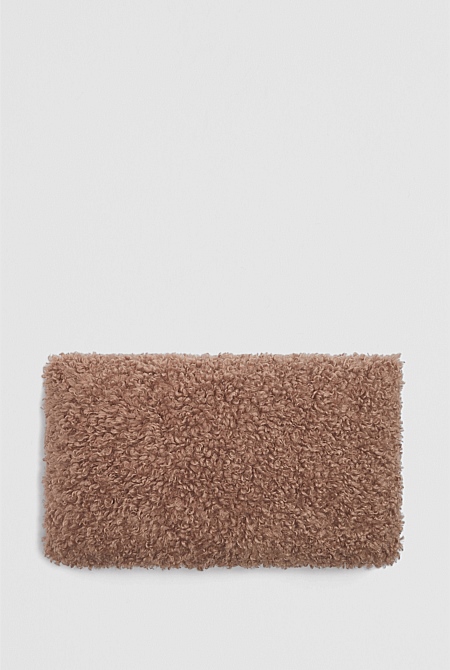 Ruby 35x60 Cushion