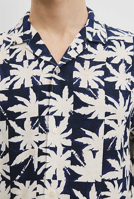 Organically Grown Linen Short Sleeve Palm Tile Print Shirt