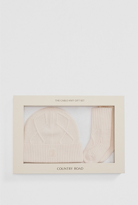 Cable Knit Gift Set