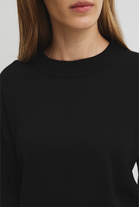 Lightweight Merino Crew Neck Knit