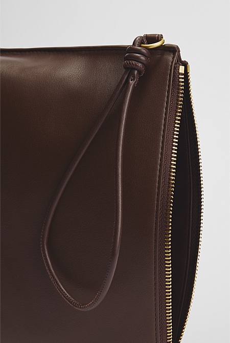 CR Essential Pouch