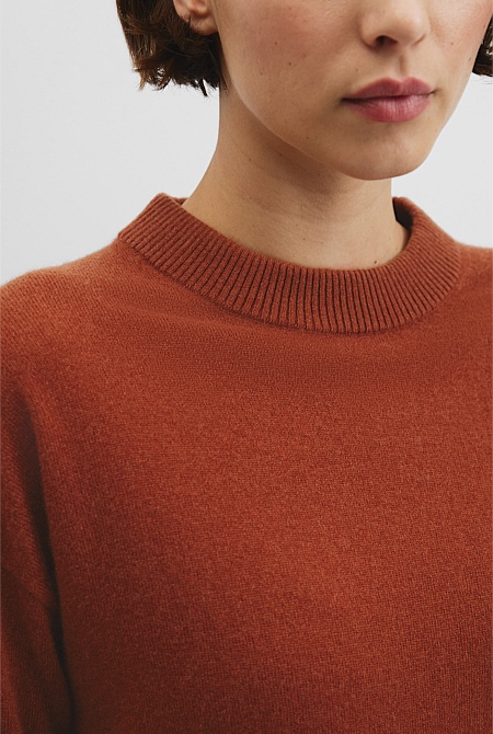 Tipped Crew Neck Knit