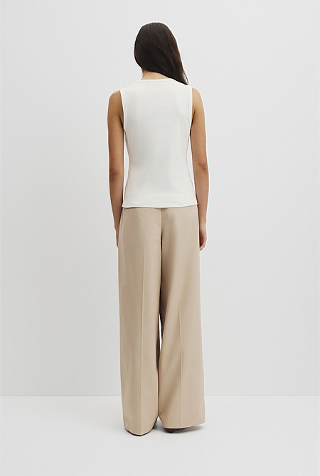Henley Tank