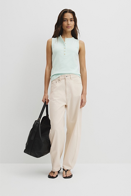 Henley Tank