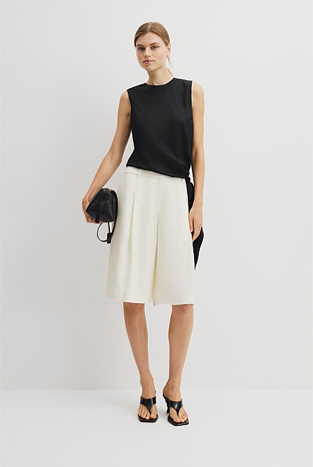 Crepe Bermuda Short Crepe Bermuda Short