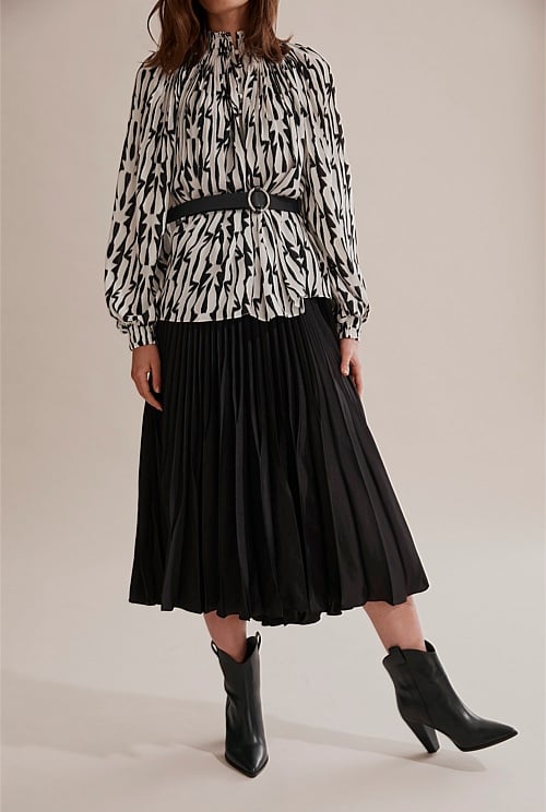 Country road 2025 black pleated skirt