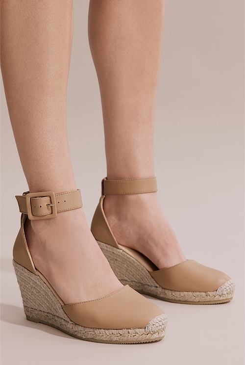 Country road 2024 espadrille wedges