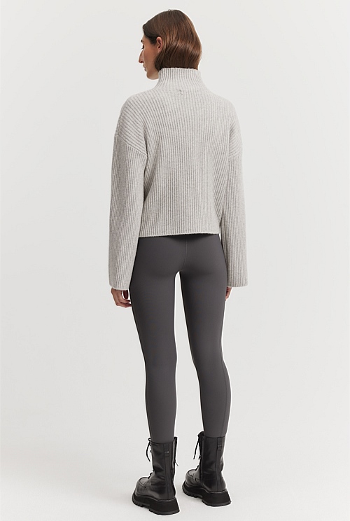 Mock Neck Long Sleeve Cropped Sweater – KesleyBoutique